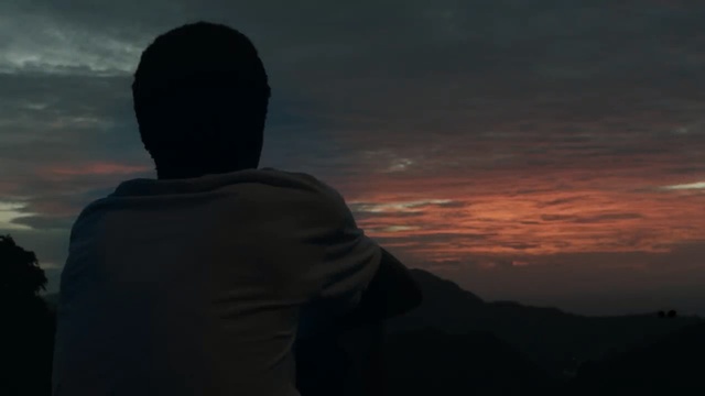 Video Reference: Sky, Cloud, Horizon, Atmosphere, Atmospheric phenomenon, Evening, Photography, Dusk, Sunrise, Landscape
