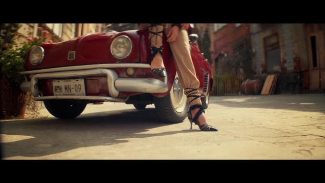 Video Reference: Motor vehicle, Vehicle, Car, Mode of transport, Classic car, Photography, Family car, Vintage car, Street, Sedan