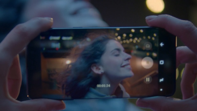 Video Reference: electronic device, technology, snapshot, gadget, human, mouth, fun, hand, girl, screenshot