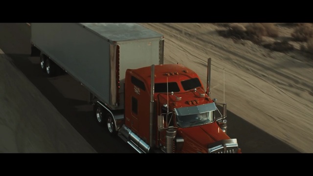 Video Reference: Vehicle, Mode of transport, Transport, Truck, trailer truck, Commercial vehicle, Freight transport, Asphalt, Pc game, Automotive design