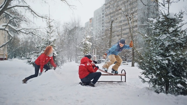 Video Reference: Snow, Winter, Playing in the snow, Freezing, Recreation, Winter storm, Geological phenomenon, Blizzard, Fun, Winter sport, Person