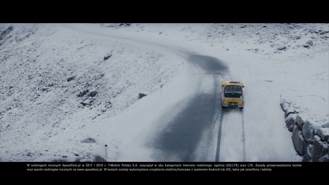 Video Reference: Snow, Winter, Geological phenomenon, Mode of transport, Transport, Road, Winter storm, Sky, Vehicle, Freezing