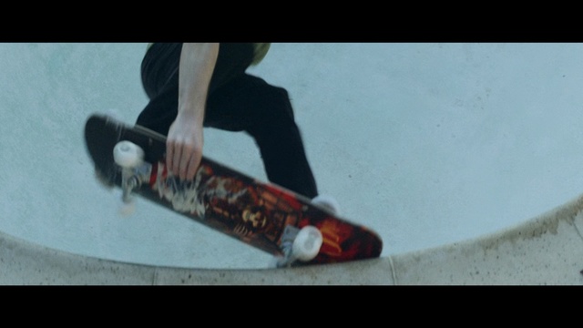 Video Reference: Skateboarder, Skateboard, Skateboarding, Skateboarding Equipment, Kickflip, Freebord, Longboard, Recreation, Longboarding, Boardsport