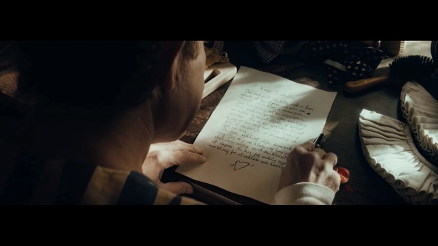 Video Reference: Beauty, Human, Hand, Sky, Sporting Group, Finger, Canidae, Darkness, Love, Ear