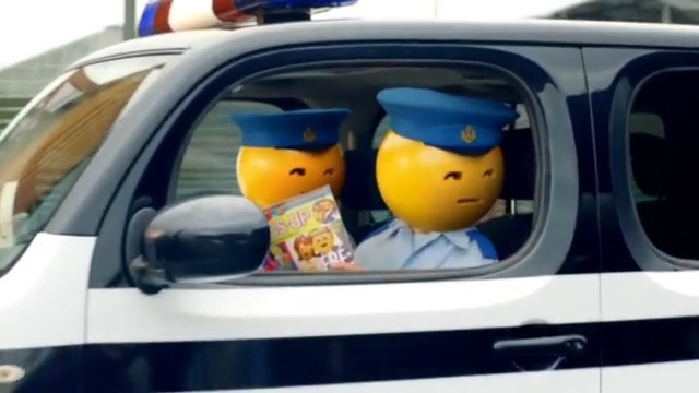 Video Reference: car, blue, vehicle, motor vehicle, yellow, vehicle door, mode of transport, automotive design, city car, automotive exterior