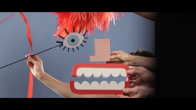 Video Reference: Tooth, Mouth, Animation, Organ, Cartoon, Jaw, Finger, Human body, Hand, Art, Person