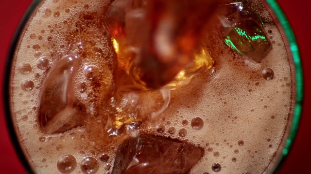 Video Reference: Ice cube, Drink, Food, Macro photography, Fluid, Cuisine