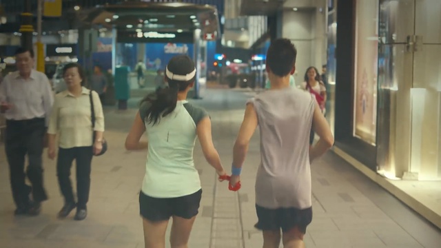 Video Reference: Photograph, Snapshot, Fun, Standing, Pedestrian, Shoulder, Street, Walking, Photography, Vacation