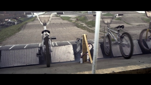 Video Reference: Mode of transport, Bicycle, Vehicle, Bicycle motocross, Bicycle wheel, Wheel, Photography, Bmx bike, Tire, Bicycle tire