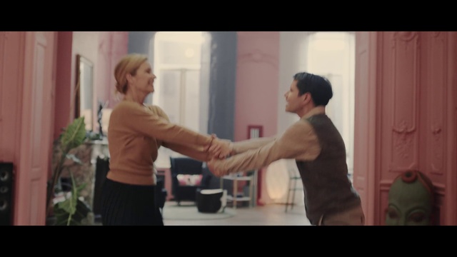 Video Reference: Shoulder, Arm, Joint, Muscle, Leg, Human body, Physical fitness, Hand, Wing chun, Choreography