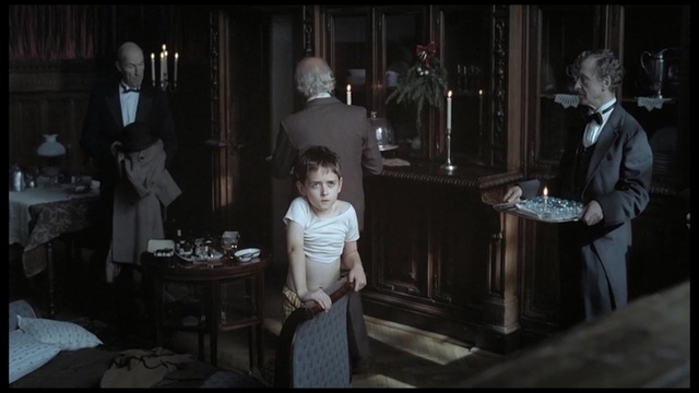 Video Reference: Gentleman, Darkness, Photography, Screenshot, Conversation, Flash photography, Person