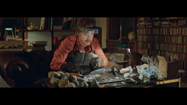 Video Reference: screenshot, human behavior, military, soldier, darkness