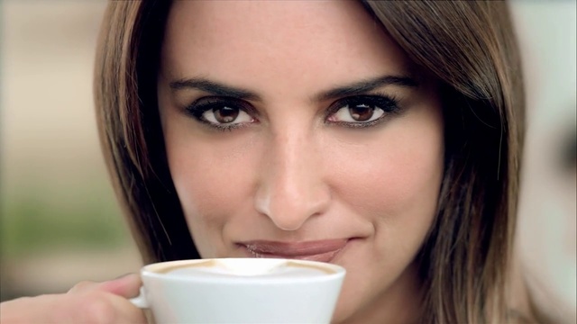 Video Reference: Hair, Face, Skin, Eyebrow, Lip, Nose, Chin, Beauty, Hairstyle, Cheek