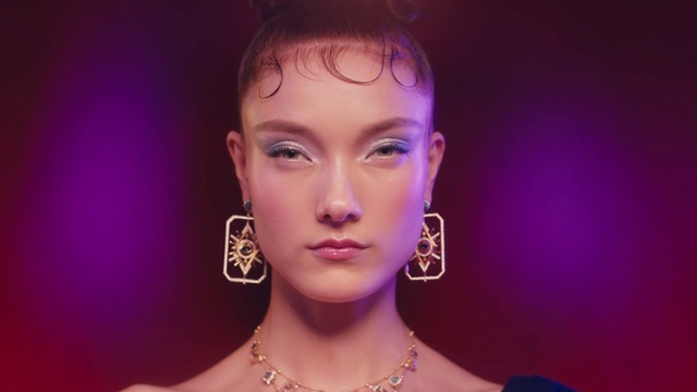 Video Reference: Face, Hair, Eyebrow, Forehead, Skin, Cheek, Nose, Beauty, Chin, Head