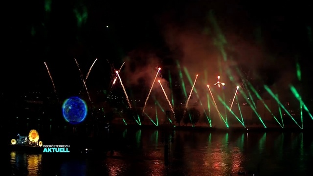 Video Reference: Fireworks, Night, Midnight, Light, Darkness, Fête, Event, New year, Holiday, New years eve