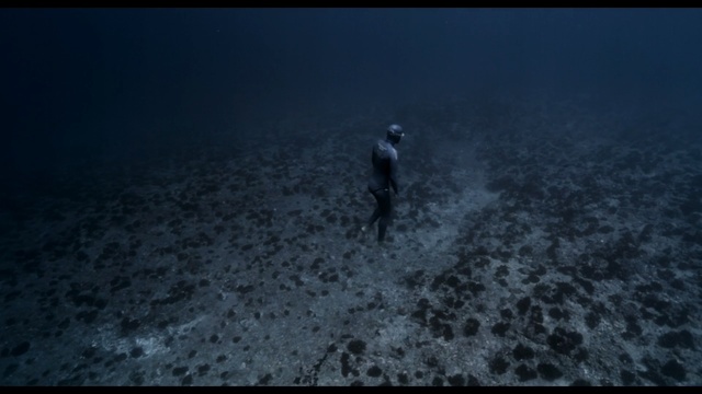 Video Reference: atmosphere, underwater, sky, geological phenomenon, darkness, screenshot, night, midnight, computer wallpaper, mountain