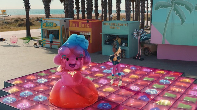 Video Reference: Pink, Toy, Fun, Games, Magenta, Playset, Play, Action figure, Fictional character, Barbie