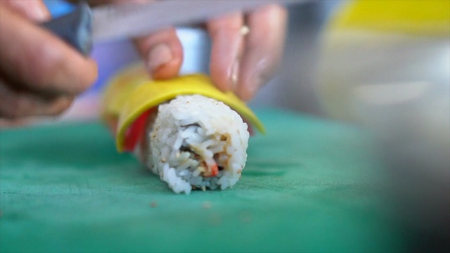 Video Reference: Comfort food, Food, Sushi, Dish, Gimbap, Cuisine, California roll, Recipe, Hand, Side dish