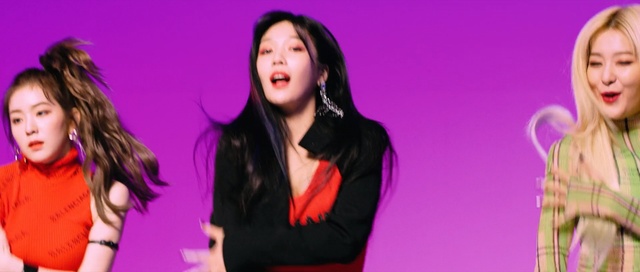 Video Reference: Singing, Singer, Performance, Pink, Black hair, Fun, Music artist, Magenta, Performing arts, Event, Person