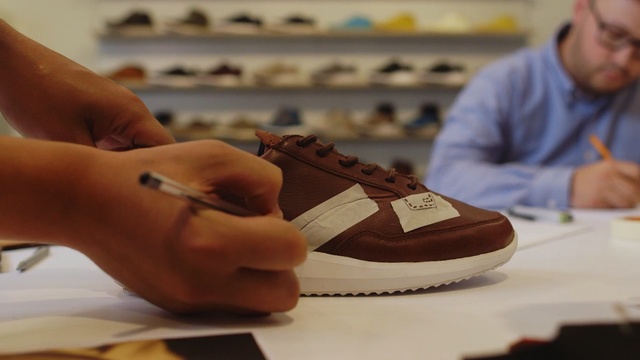 Video Reference: footwear, shoe, sneakers, outdoor shoe