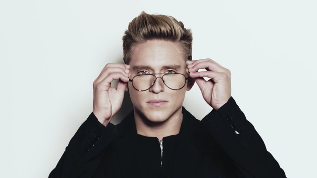 Video Reference: eyewear, glasses, vision care, forehead, gentleman, Person