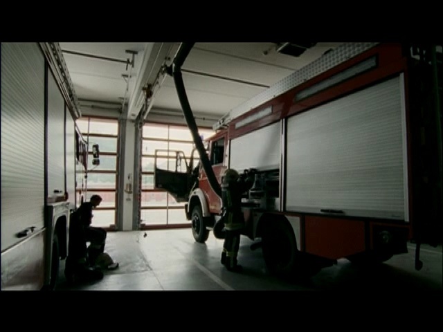 Video Reference: Transport, Mode of transport, Commercial vehicle, Snapshot, Photography, Forklift truck, Vehicle, Architecture, Building, Person