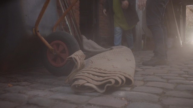 Video Reference: Art, Sitting, Floor