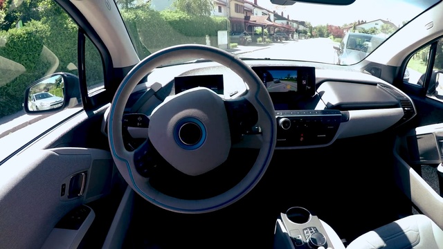 Video Reference: Land vehicle, Vehicle, Car, Steering wheel, Steering part, Luxury vehicle, Bmw, City car, Center console