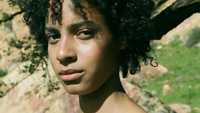 Video Reference: Hair, Face, Eyebrow, Hairstyle, Skin, Lip, Beauty, Nose, Black hair, Head, Person