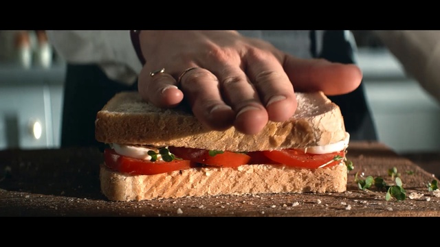 Video Reference: fast food, sandwich, hamburger, finger food, food, junk food, veggie burger