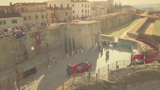 Video Reference: Thoroughfare, Urban design