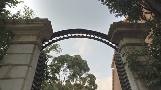 Video Reference: landmark, arch, sky, tree, architecture, structure, building, fixed link, arch bridge