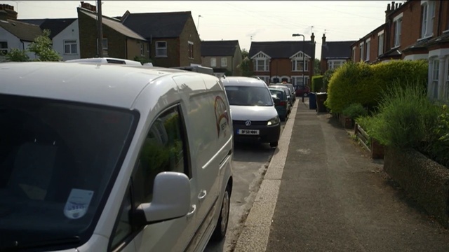 Video Reference: Land vehicle, Vehicle, Car, Motor vehicle, Mode of transport, Automotive exterior, Transport, Auto part, Traffic, Road