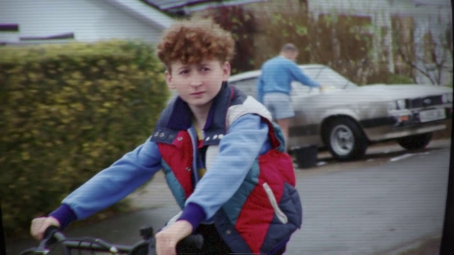 Video Reference: Vehicle, Car, Recreation, Family car, Bicycle, Bicycle accessory, Jacket, Child, City car