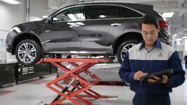 Video Reference: Motor vehicle, Vehicle, Car, Automotive tire, Tire, Mid-size car, Automotive design, Sport utility vehicle, Acura mdx, Wheel, Person