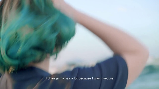 Video Reference: Hair, Blue, Aqua, Hair coloring, Hairstyle, Turquoise, Skin, Shoulder, Nose, Long hair