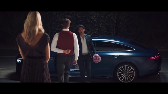Video Reference: Land vehicle, Car, Automotive design, Vehicle, Luxury vehicle, Mid-size car, Personal luxury car, Executive car, Family car, Sedan