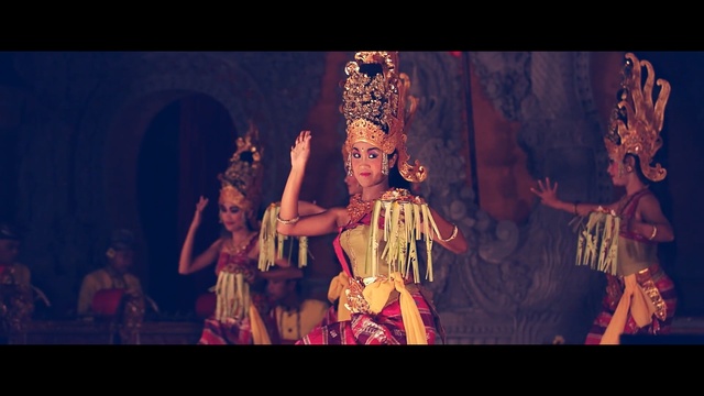 Video Reference: Entertainment, Performing arts, Performance, Performance art, Dance, Event, Musical theatre, Dancer, Scene, Opera, Person