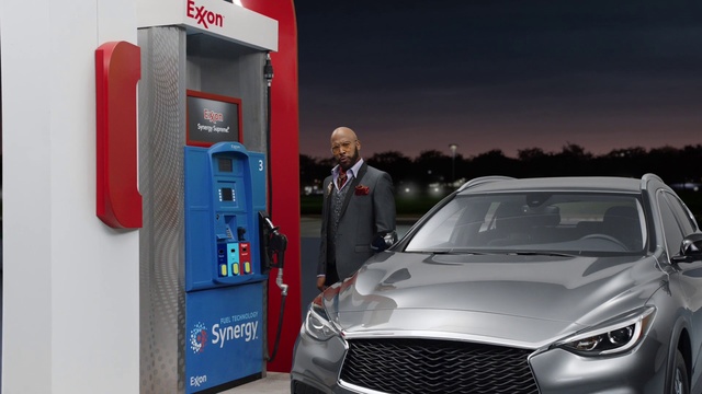 Video Reference: Motor vehicle, Automotive design, Vehicle, Car, Luxury vehicle, Full-size car, Automotive exterior, Mid-size car, Machine, Auto part