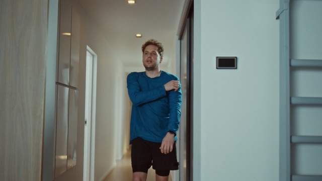 Video Reference: Shoulder, Standing, Room, Door, Arm, Joint, House, Floor, Person