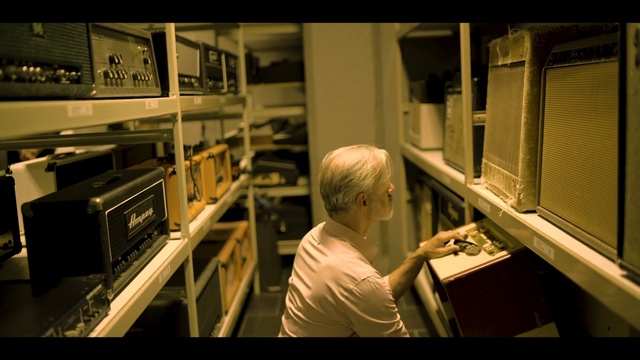 Video Reference: Snapshot, Technology, Room, Photography, Electronic device, Night