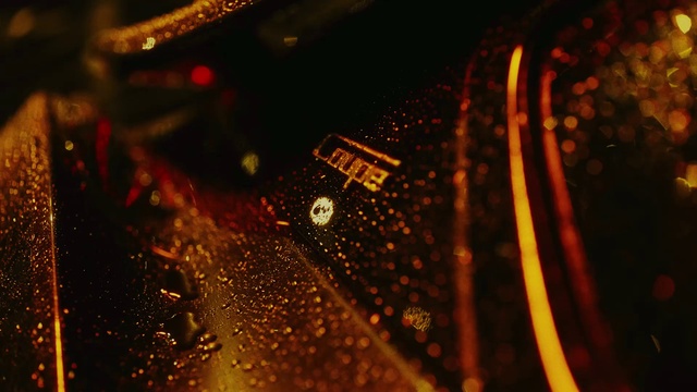 Video Reference: Light, Amber, Yellow, Orange, Night, Macro photography, Close-up, Photography, Technology, Automotive lighting