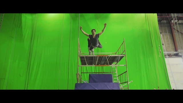 Video Reference: Green, Performance, Animation, Person