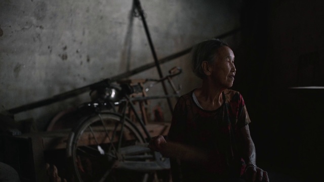 Video Reference: Darkness, Music, Light, Musician, Human, Human body, Photography, Fun, Midnight, Art