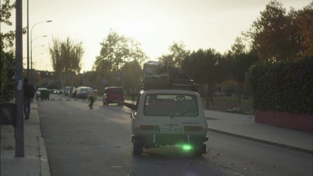 Video Reference: Land vehicle, Vehicle, Car, Mode of transport, Motor vehicle, Transport, Morning, Asphalt, Van, Road