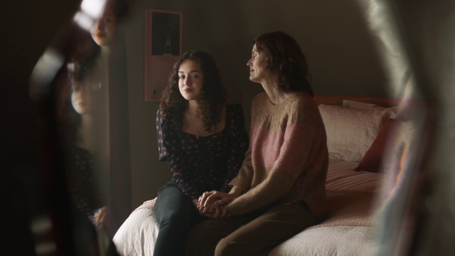 Video Reference: Fun, Human, Photography, Room, Scene, Sitting, Screenshot