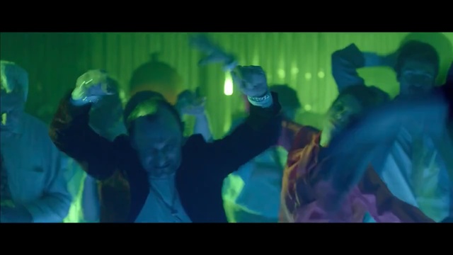 Video Reference: Green, Organism, Music, Fun, Screenshot, Nightclub, Music venue, Fictional character, Party, Person