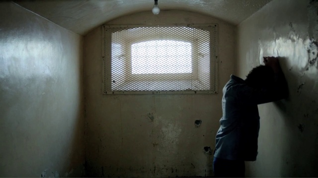 Video Reference: Wall, Light, Room, Daylighting, House, Window, Ceiling, Floor, Architecture, Photography