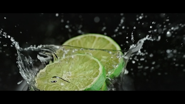 Video Reference: Lime, Water, Citrus, Drink, Lemon-lime, Persian lime, Fruit, Gin and tonic, Sweet lemon, Person
