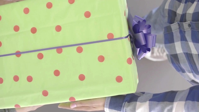 Video Reference: Pattern, Yellow, Pink, Polka dot, Design, Textile, Pattern, Linens
